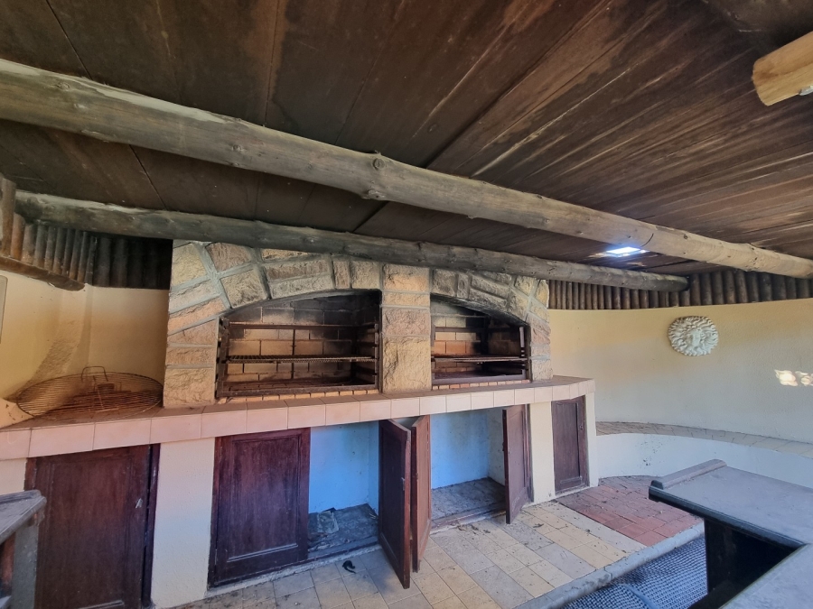4 Bedroom Property for Sale in Table View Western Cape